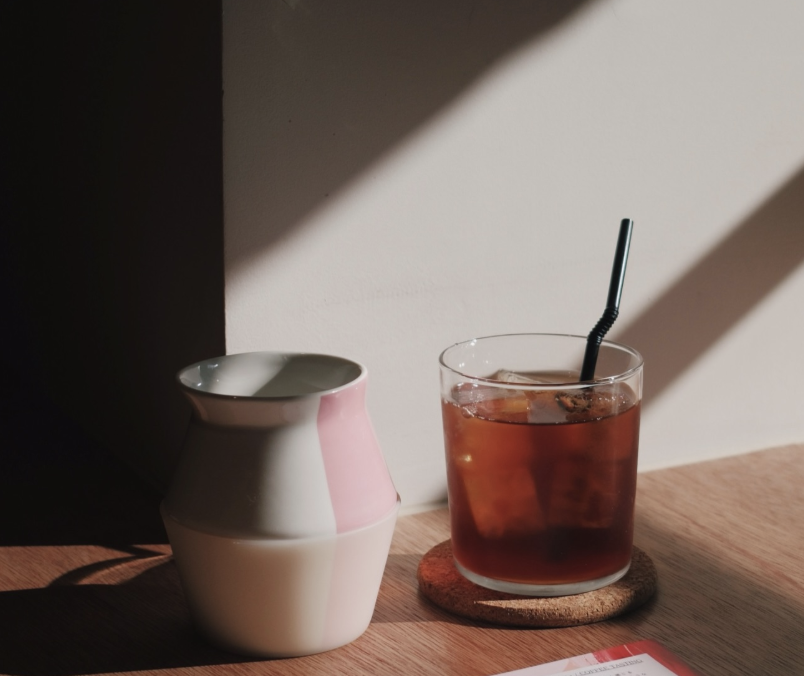 神戸元町『CAFETALES』で味わう！人気の「Pink Bourbon」アイスコーヒーの魅力