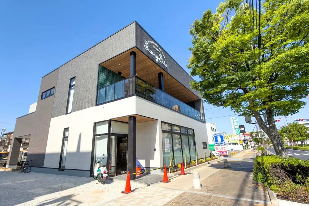 【尼崎】ついに初上陸！テラス席も備えたベーカリーカフェ『サニーサイド 武庫之荘店』がオープン