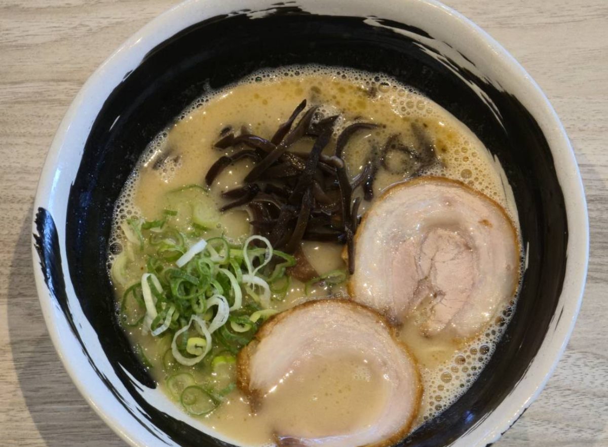 【神戸・三宮】深夜の締めにぴったり！人気とんこつラーメン『あがらっしゃい』がオープン