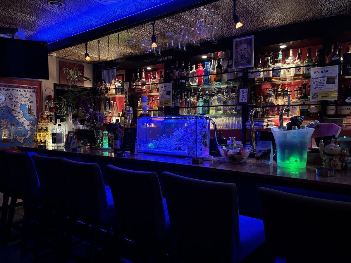 【神戸三宮】雰囲気抜群の隠れ家ショットバー「K's BAR」で至福のひとときを！来店特典も要チェック（画像2）